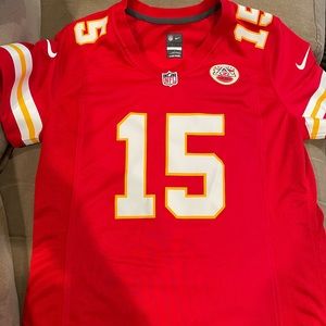 Brand New Patrick Mahomes women’s jersey